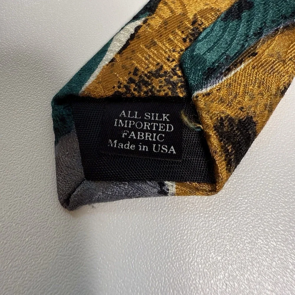 Vtg Screenplay by Martin Wong Mens Tie 100% Silk USA‎ Art Deco 56